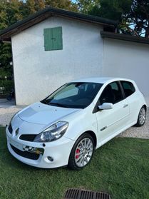Renault Clio RS F1 Team R27