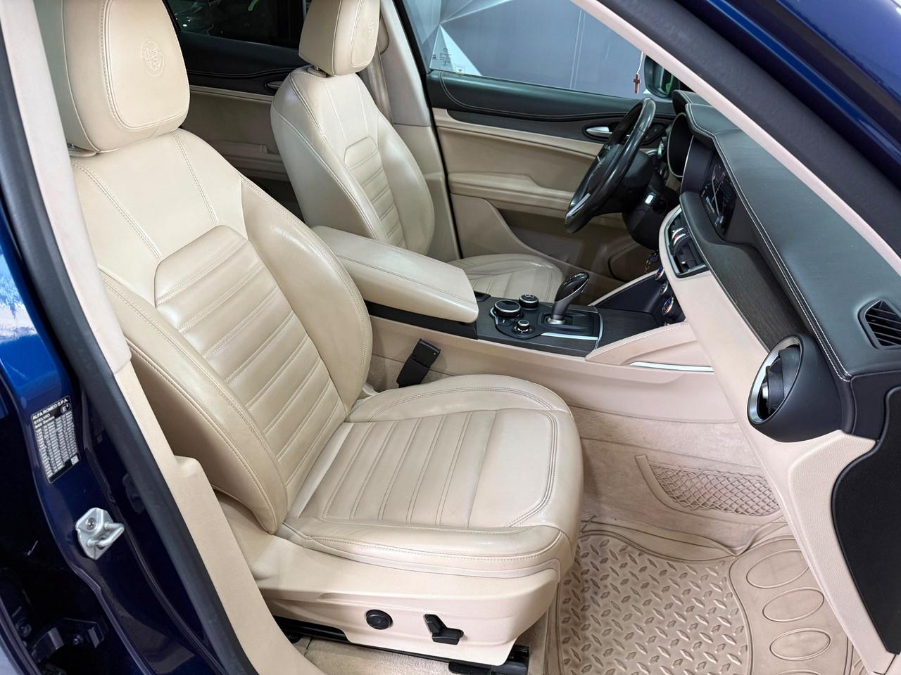Alfa Romeo Stelvio 2.2 Turbodiesel 210 CV AT8 Q4 Executive
