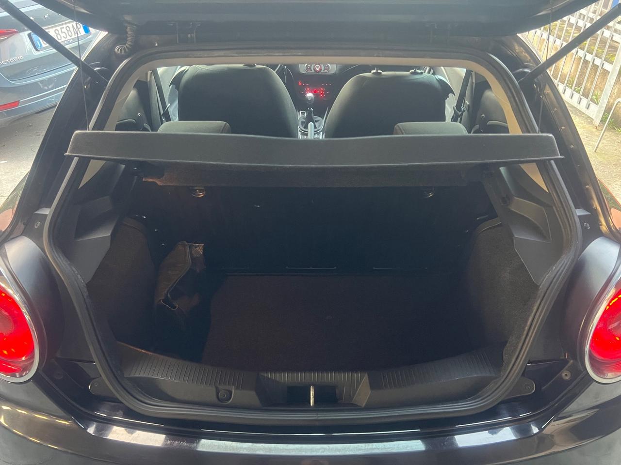 Alfa Romeo MiTo 1.4 105 CV M.air S&S Distinctive Sport Pack