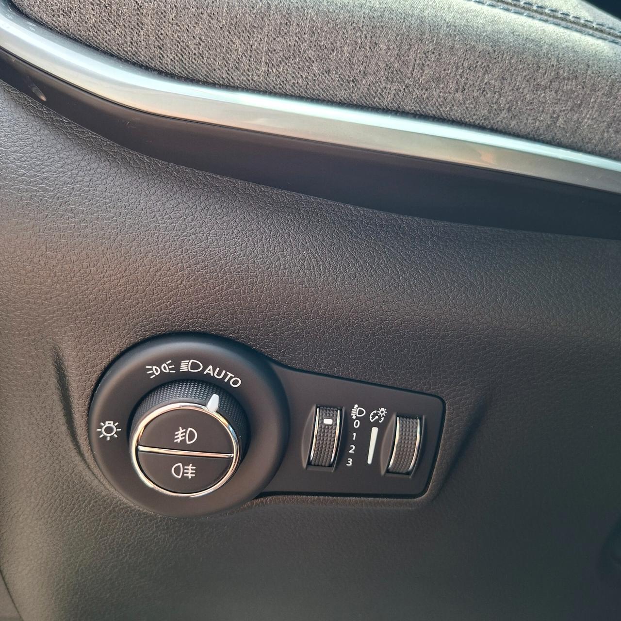 Jeep Compass 1.5 Mhev 130cv DDCT Longitude
