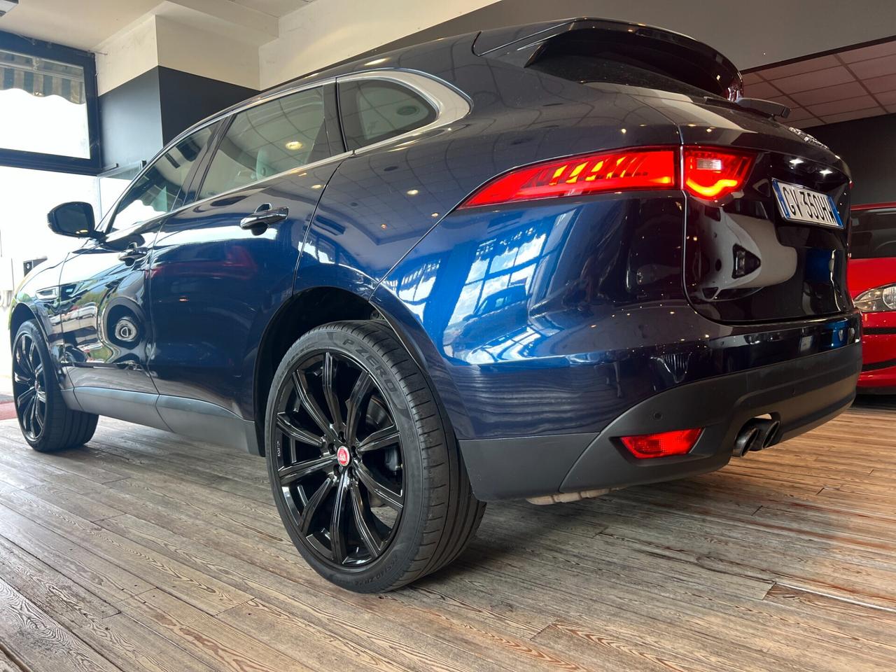 JAGUAR F-PACE 2.0d AWD PORTFOLIO/CERCHI 22