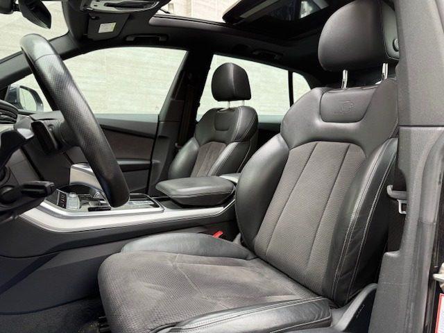AUDI Q8 50 TDI 286 CV quattro tettuccio cerchi 22" D-TEMP