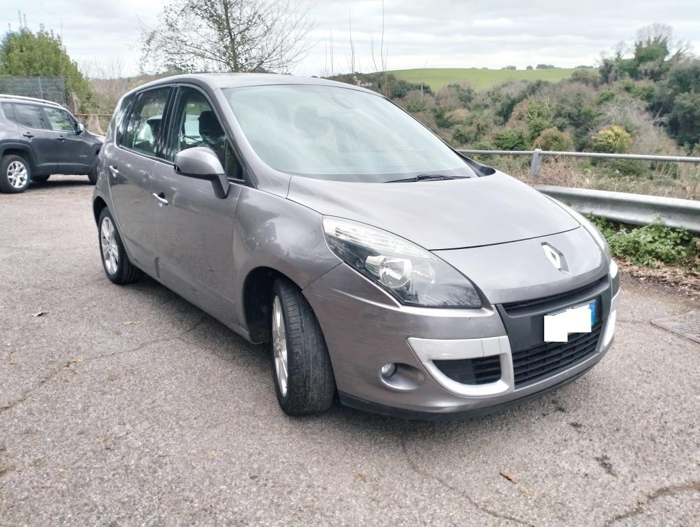 Renault Scenic X-Mod 1.5 dci Dynamique 110cv