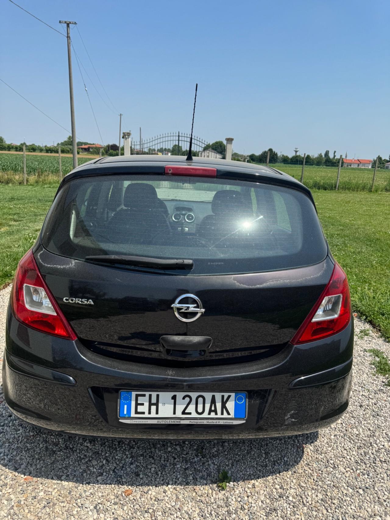 Opel Corsa 1.2 5 porte AUTOMATICO