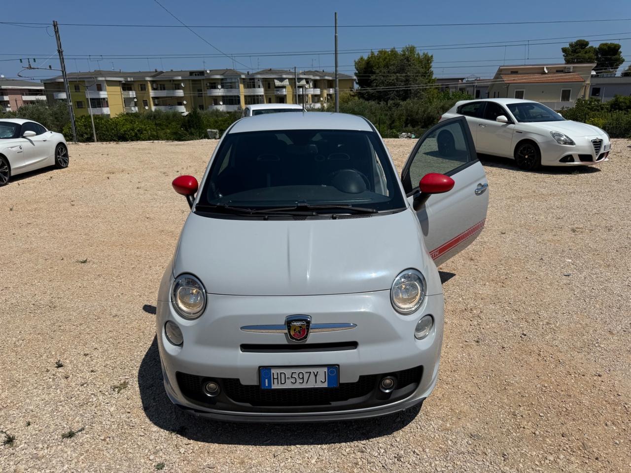 Abarth 500 1.4 Turbo T-Jet 2014 8.999€ PERMUTE