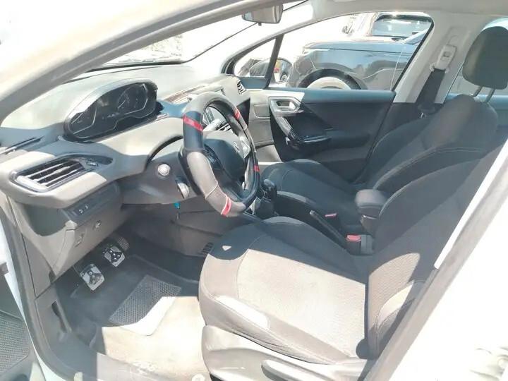 Peugeot 208 PureTech 82 5p. GPL Active