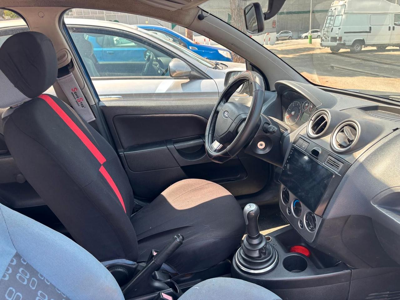 Ford Fiesta 1.4 TDCi 5p. Ghia