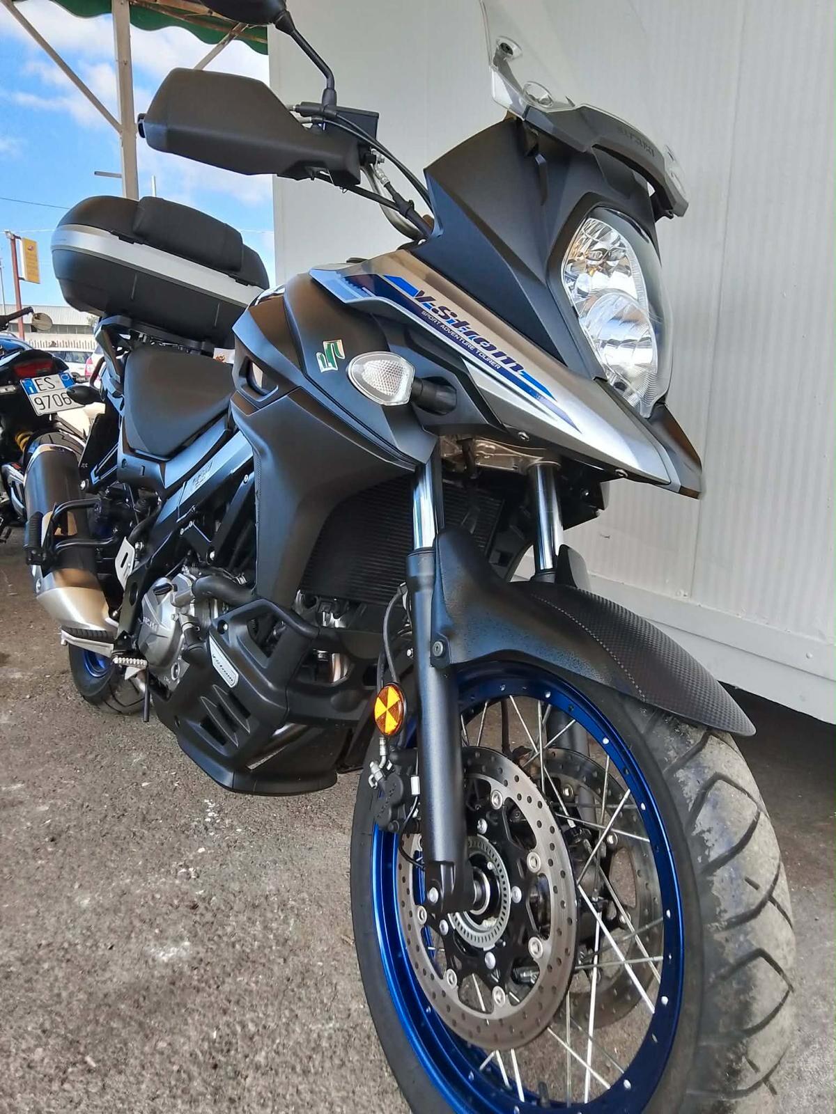 Suzuki V Strom DL 650 ABS SEMI Nuova- 2021