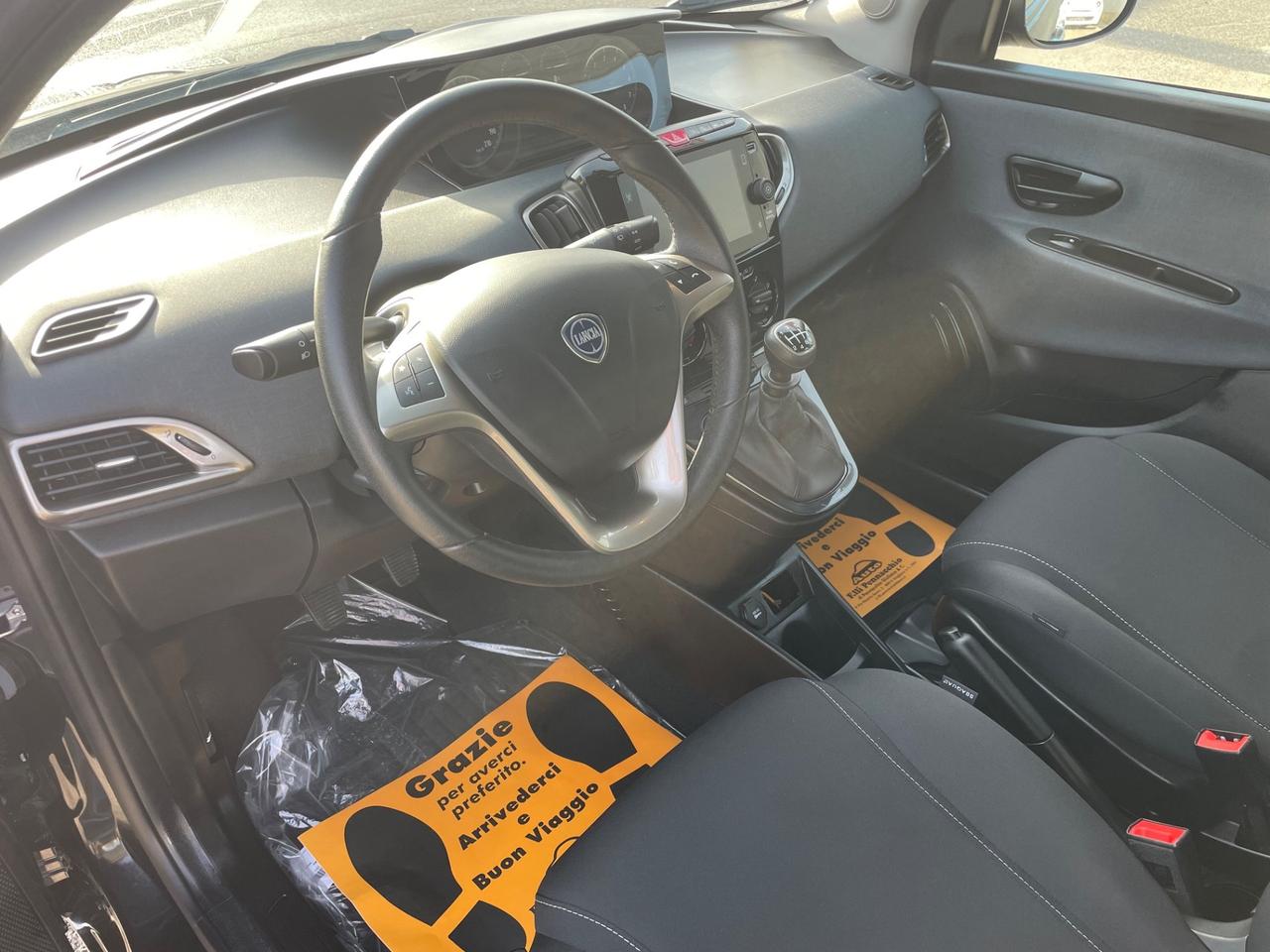 LANCIA YPSILON 1.0 HYBRID 70 (CV) 2022