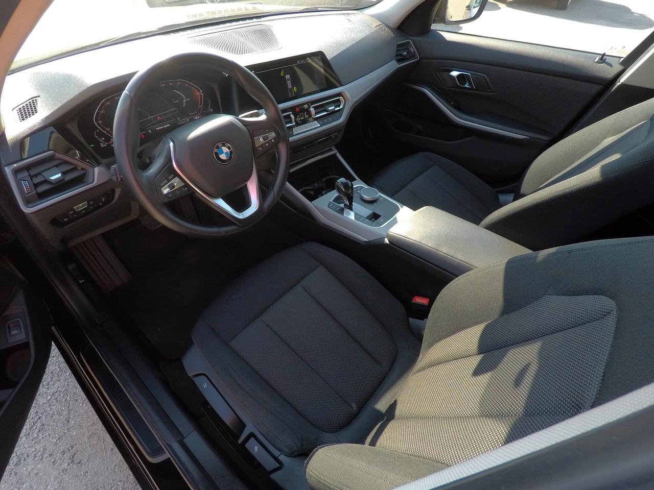 Bmw 318d 48V Touring Business Advantage