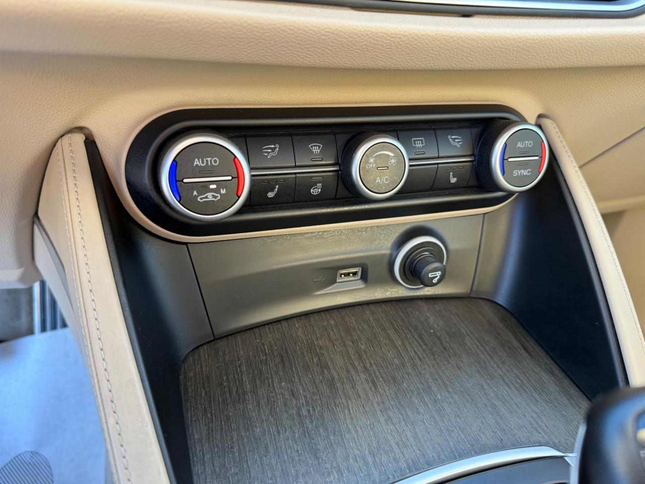 Alfa Romeo Stelvio 2.2 DIESEL Q4 210 CV TETTO APRIBILE Executive