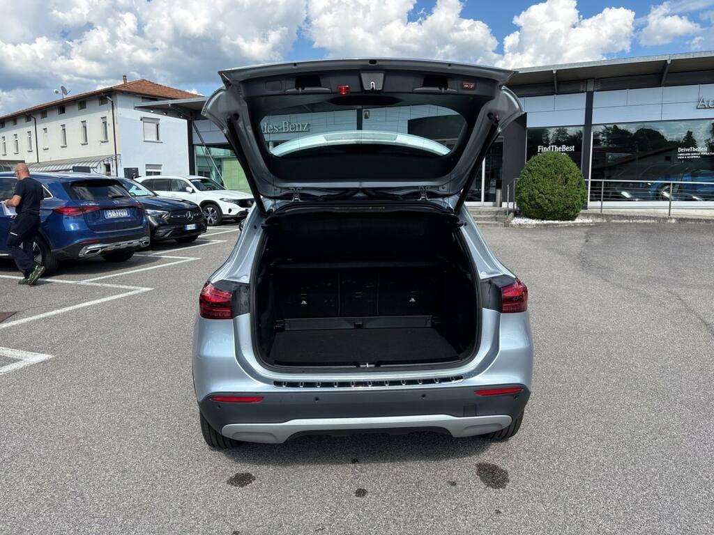 Mercedes GLA 180 180 D Advanced 8G-DCT