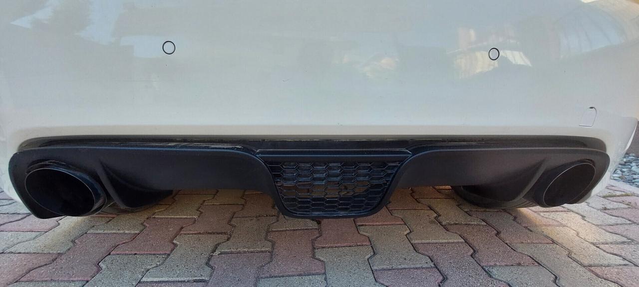 ABARTH 1,4 TURBO 160CV AKRAPOVIC CON IMPIANTO GPL LANDI RENZO NAVIGATORE TELEFONO IMPECCABILE