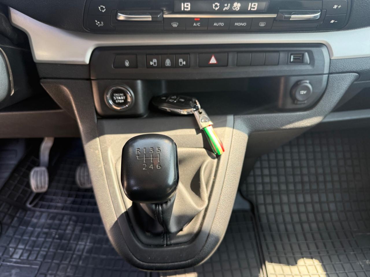 Citroen Spacetourer BlueHDi 150 M Shine 9 posti