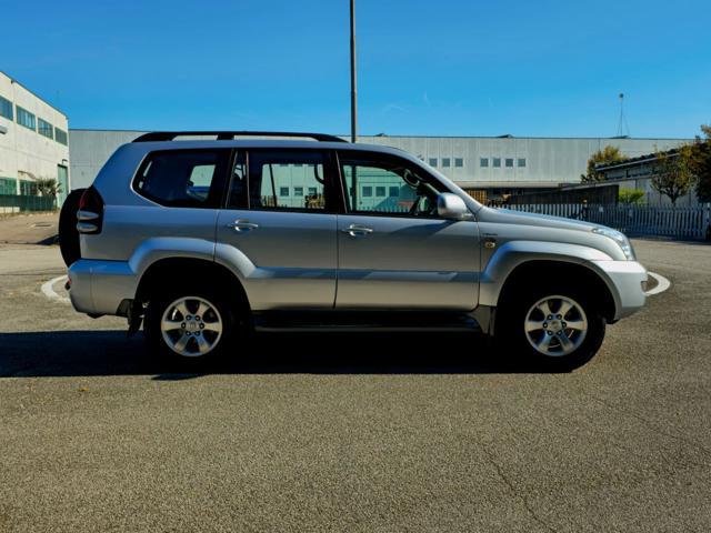 TOYOTA Land Cruiser 3.0 D-4D 16V cat 5 porte aut. Wagon