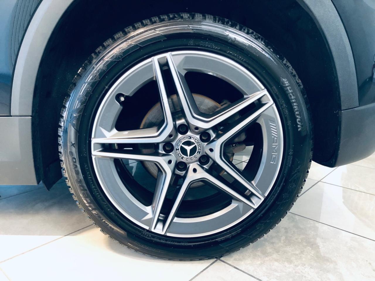 Mercedes-benz GLA 200 d amg Premium