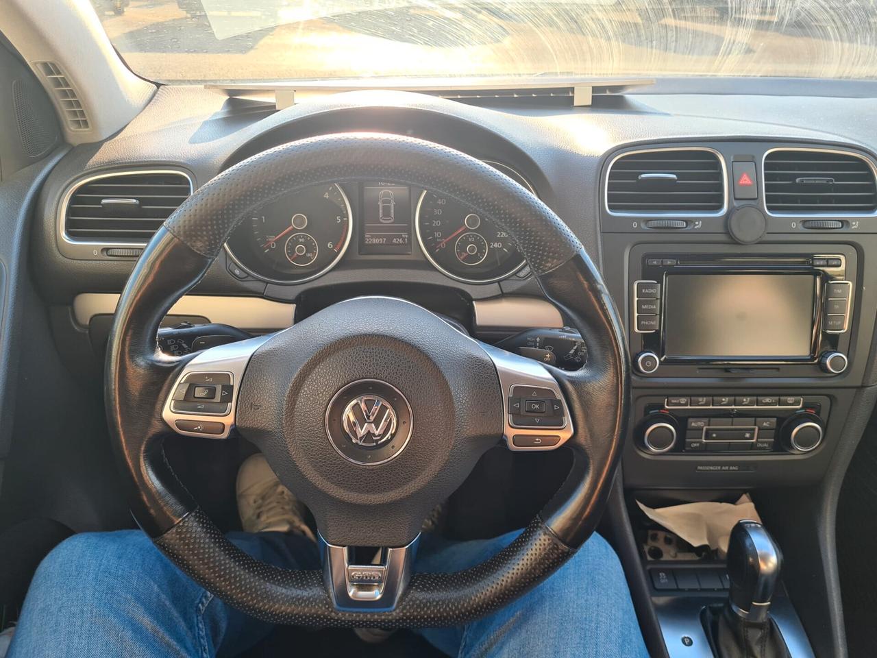 Volkswagen Golf 2.0 TDI 140CV DPF DSG 5p. Highline