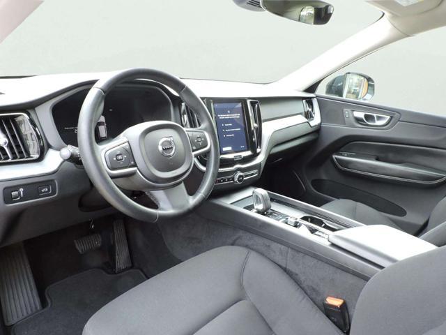 VOLVO XC60 B4 (d) AWD Geartronic Momentum Pro