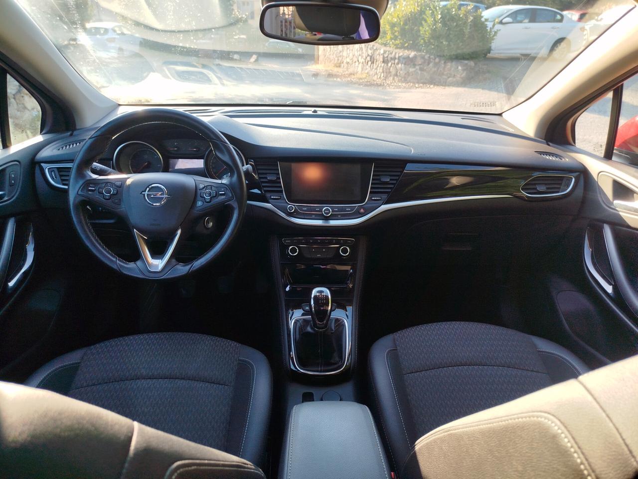 Opel Astra 1.6 BiTurbo OPC Line