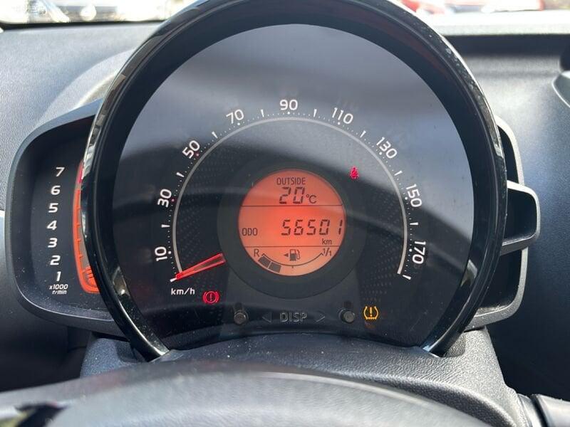 Toyota Aygo 1.0 VVT-i x-play