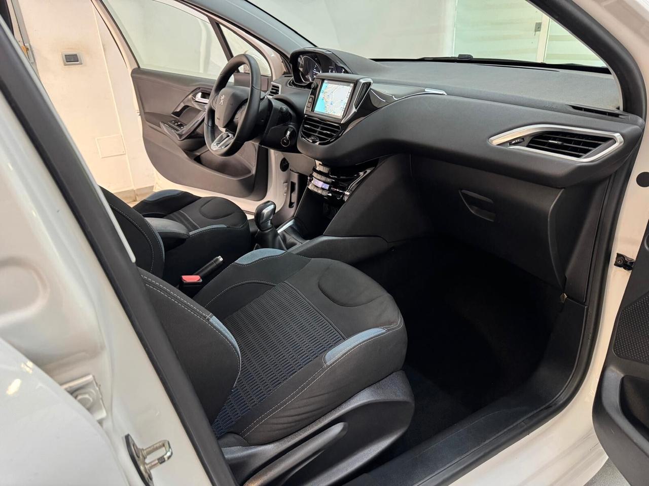 Peugeot 208 1.4 Diesel 68 CV 2014