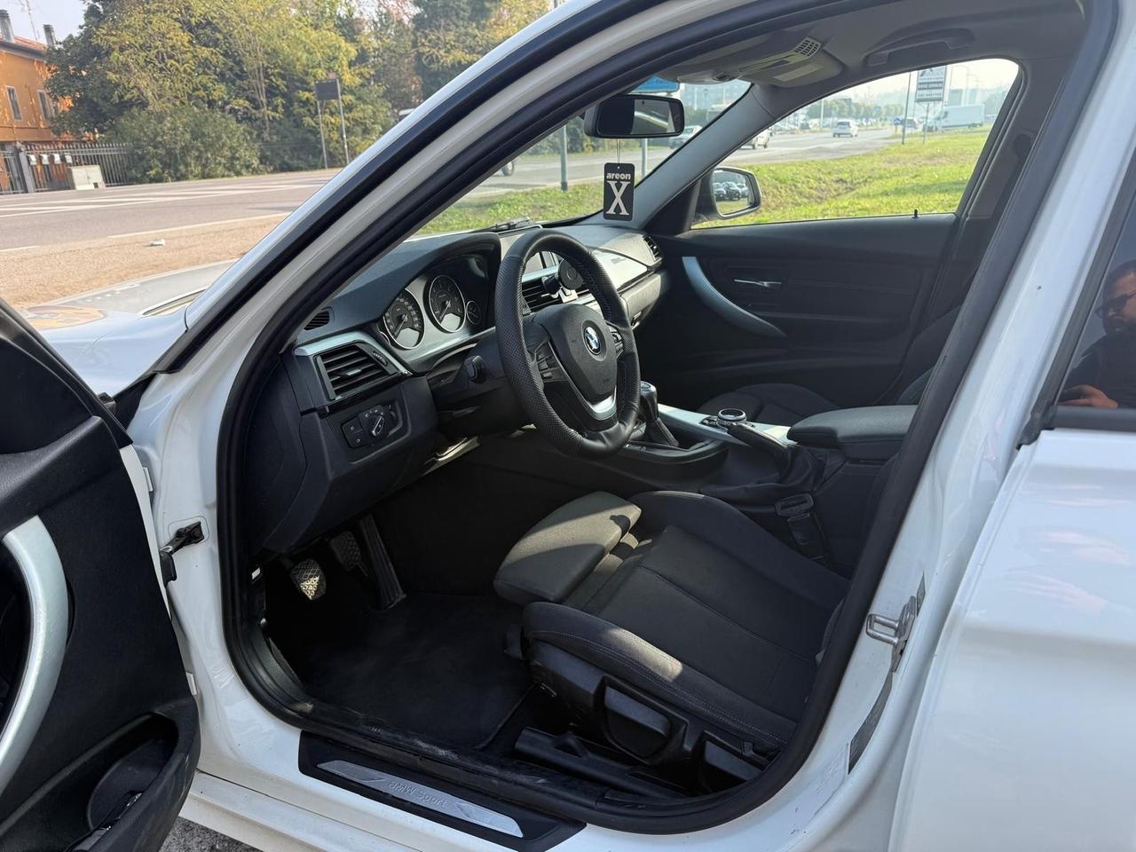 Bmw 318 318d 2.0 143CV cat Touring Futura