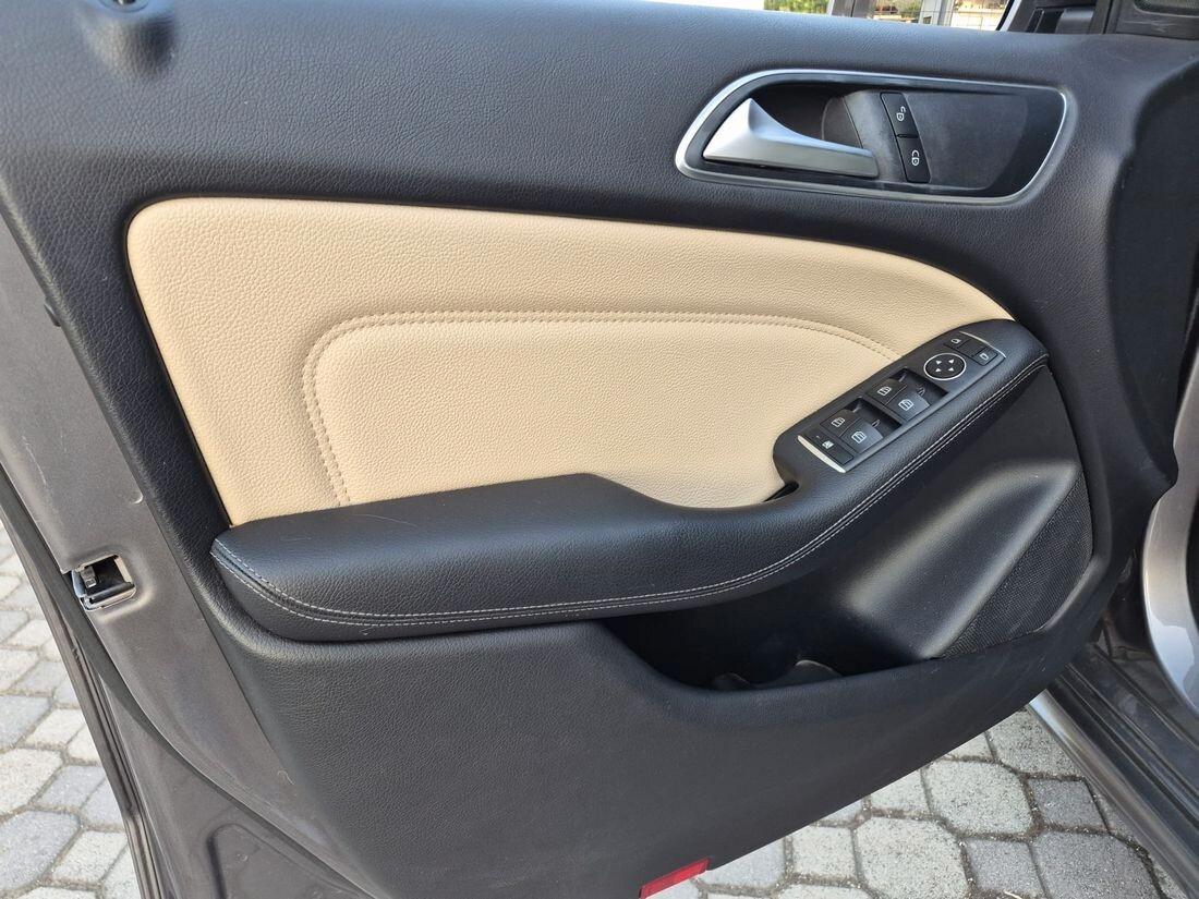 Mercedes-benz B 180 d *** SPORT - FULL OPTIONALS *** EURO 6