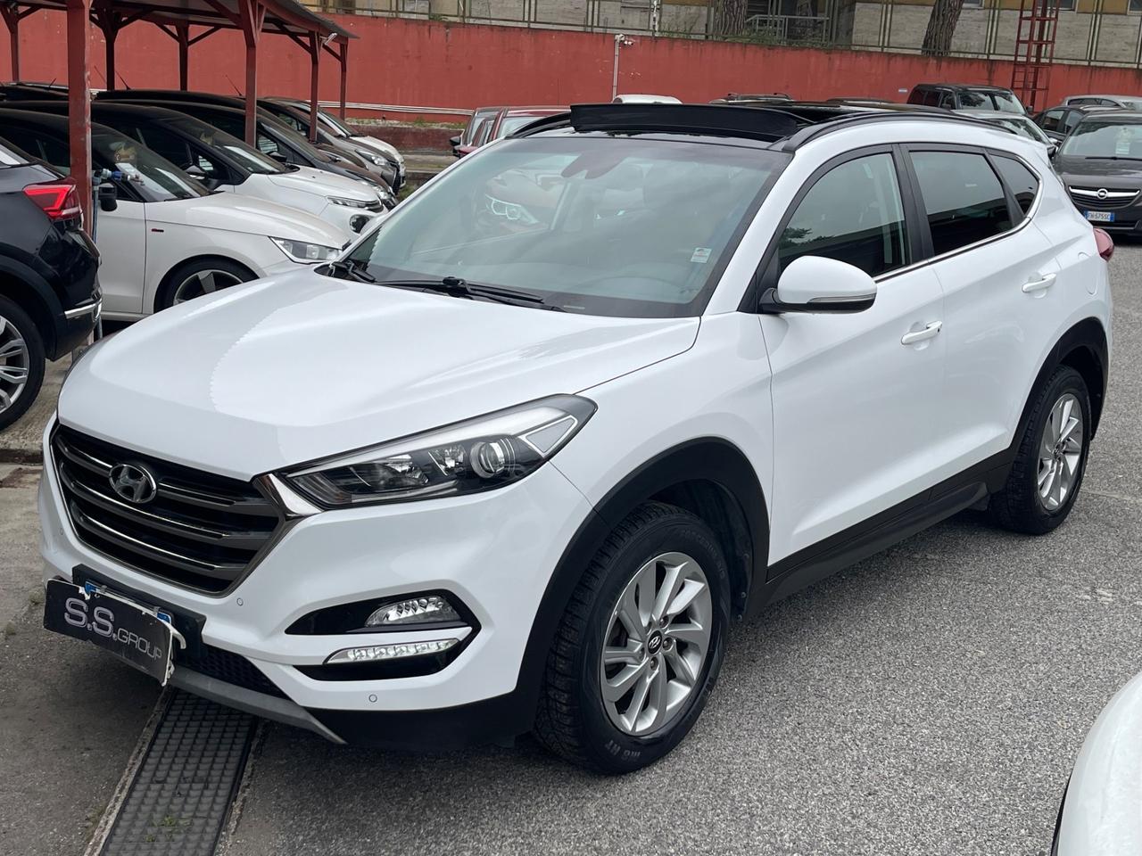 Tucson 1.7 CRDi- Sound Edition-pelle-tetto-unipro-