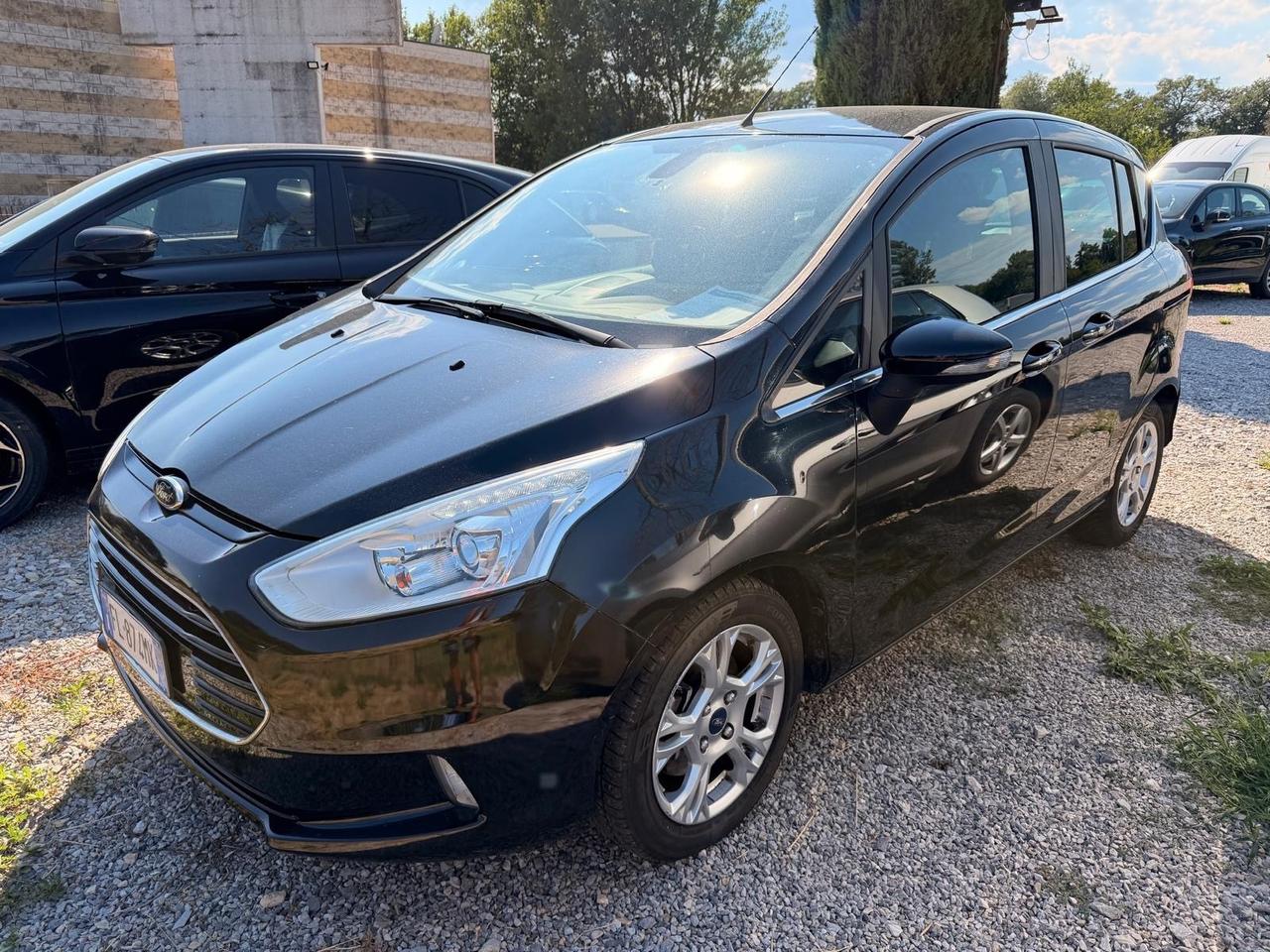 Ford B-Max 1.5 TDCi 75 CV Business Titanium