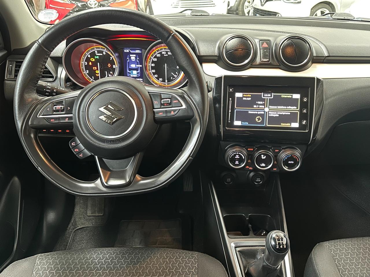 Suzuki Swift 1.2 Hybrid Top