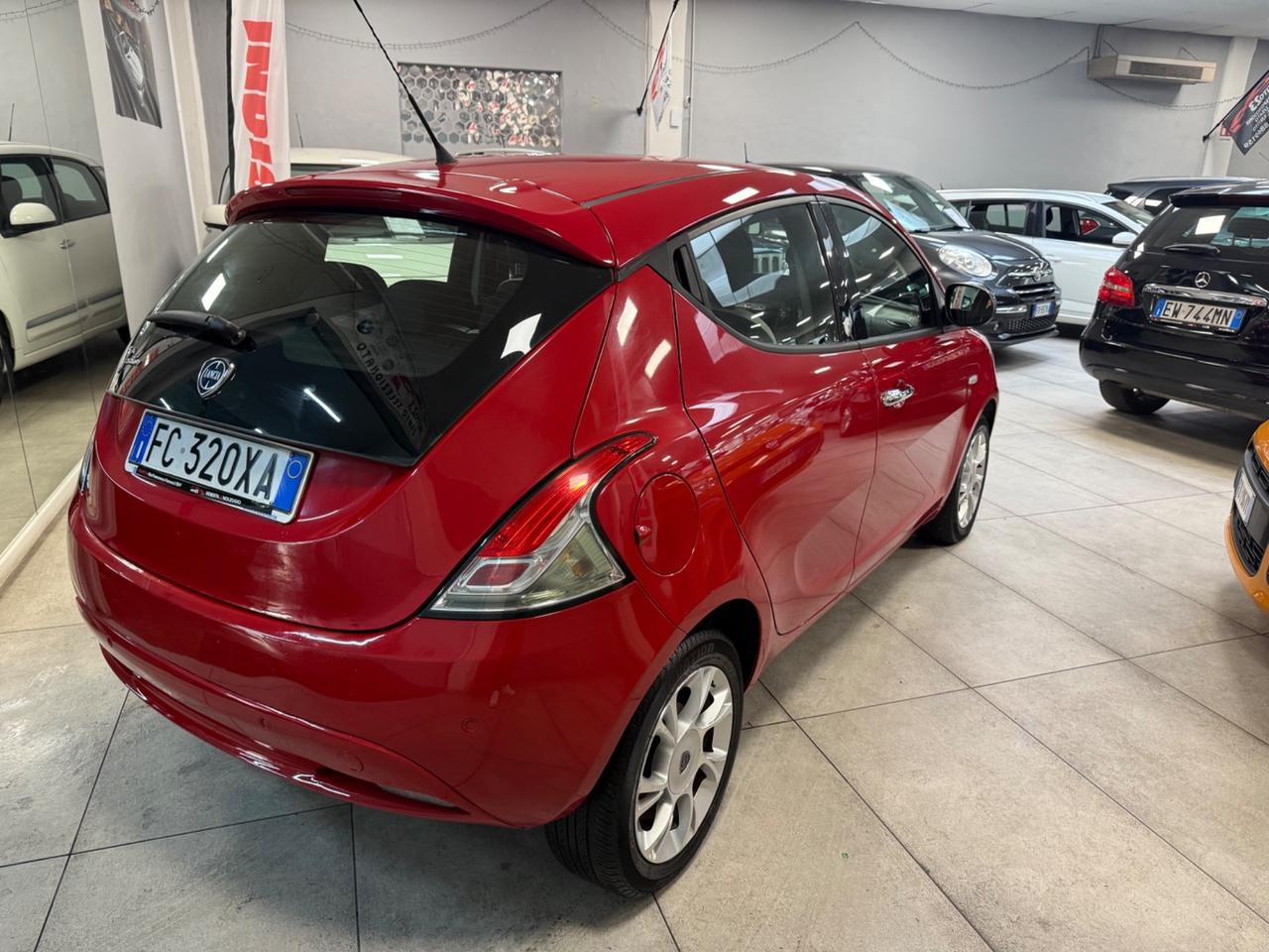 Lancia Ypsilon 1.2 69 CV GPL Ecochic Gold Ok Neopatentati