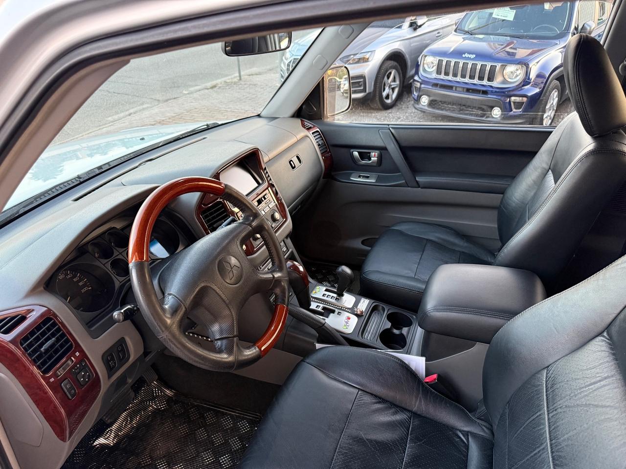 Mitsubishi Pajero 3.2 16V DI-D 5p. GLS2