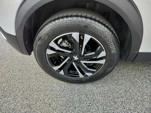 Peugeot 2008 PureTech 100 S&S Allure Pack