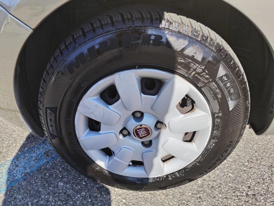 Fiat Panda 1.2 8V FIRE Dynamic 66000KM 2010 consegna con manutenzioni fatte