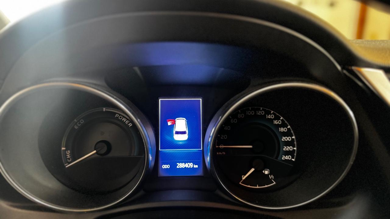 Toyota Auris Touring Sports 1.8 Hybrid Lounge