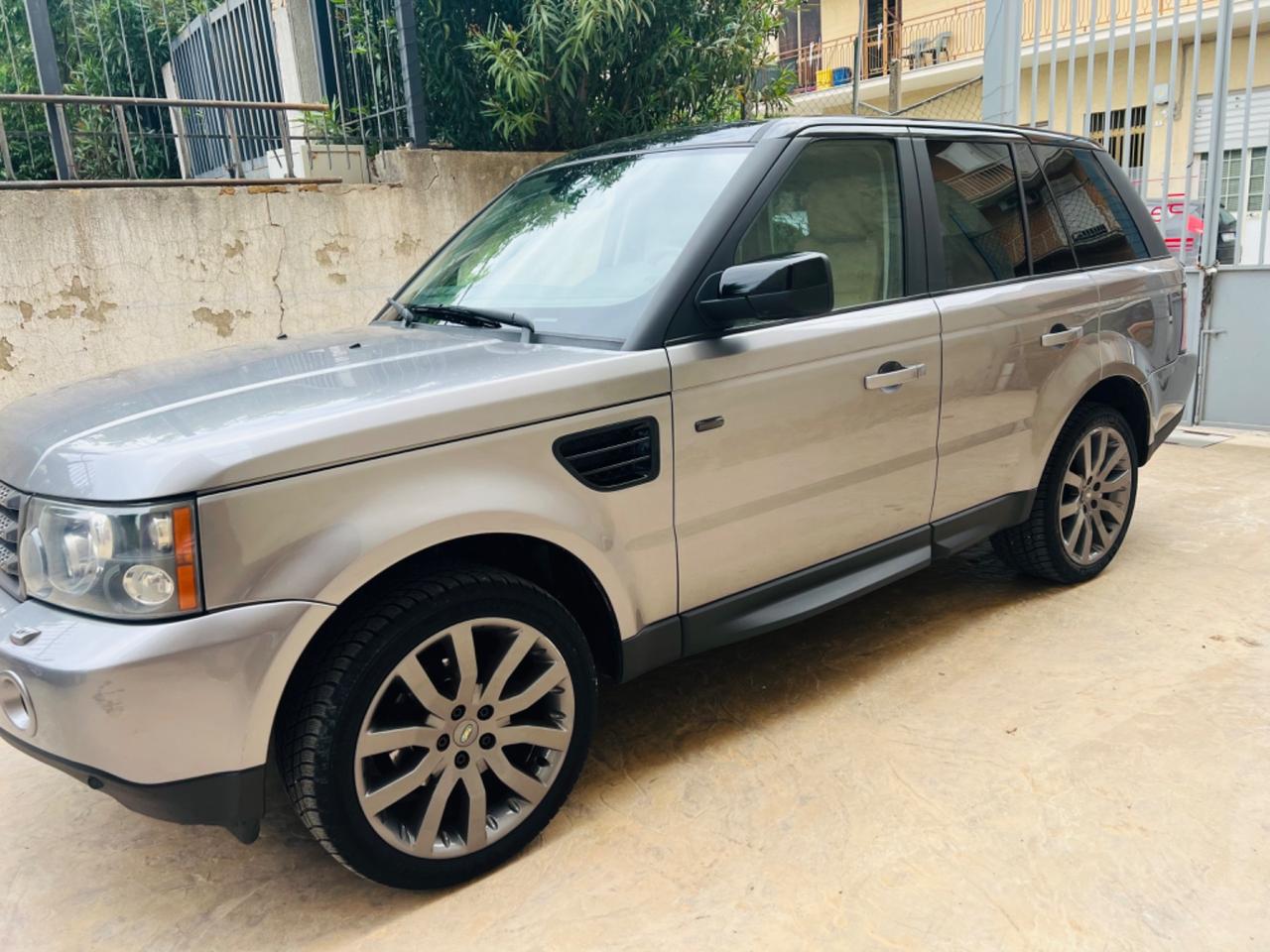 Land Rover Range Rover Sport Range Rover Sport 2.7 TDV6 HSE