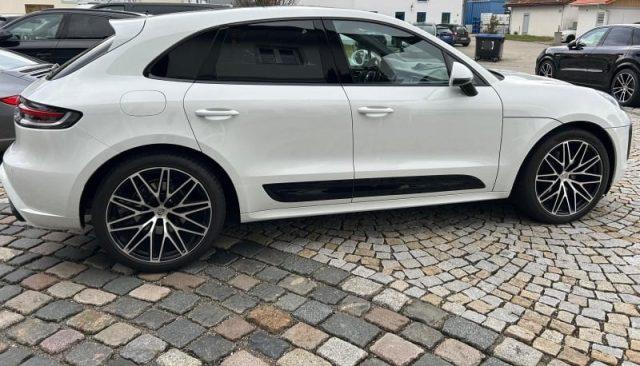 PORSCHE Macan 2.0 T