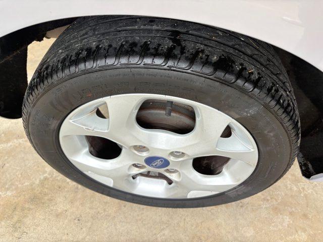 FORD Fiesta 1.4 TDCi 70CV 5 porte Titanium OK NEOPATENTATI