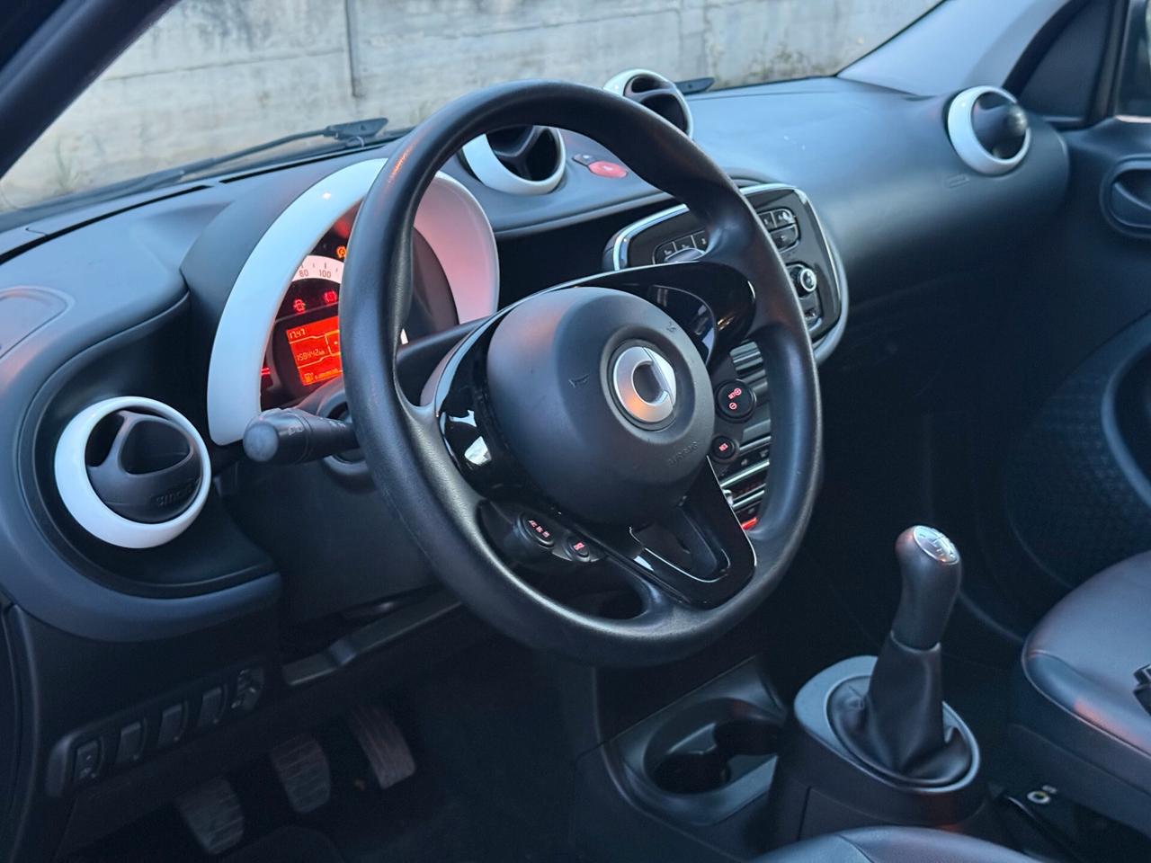 Smart ForFour 70 1.0 Prime Pelle Bluetooth