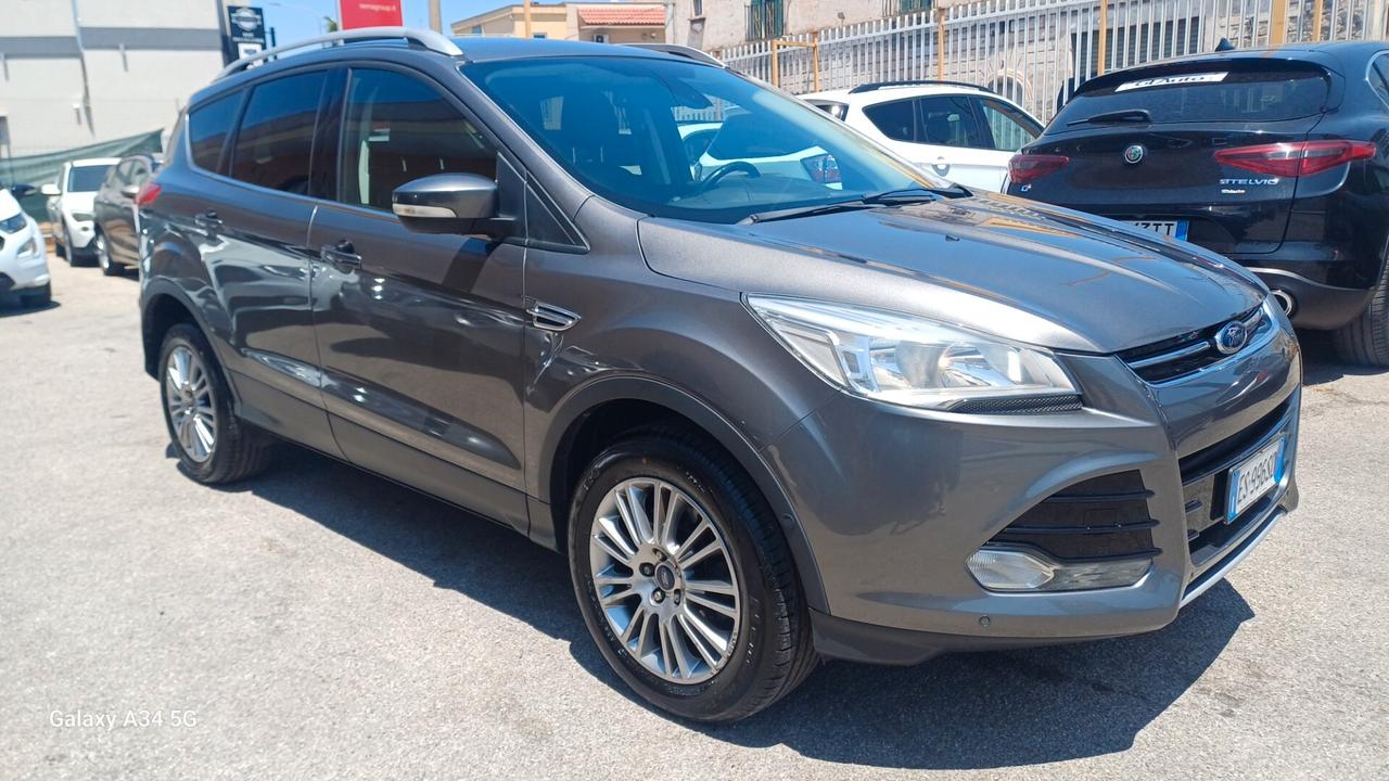 Ford Kuga 2.0 TDCI 140 CV 4WD Powershift Titanium