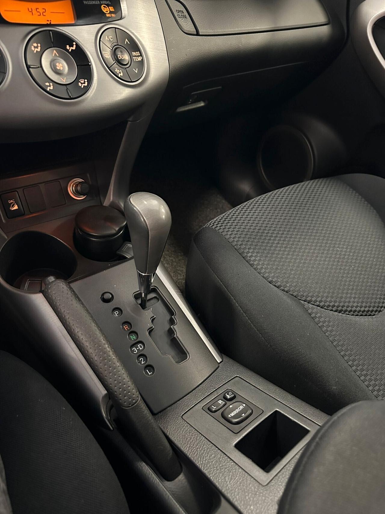 Toyota RAV 4 RAV4 Crossover 2.0 aut. Sol