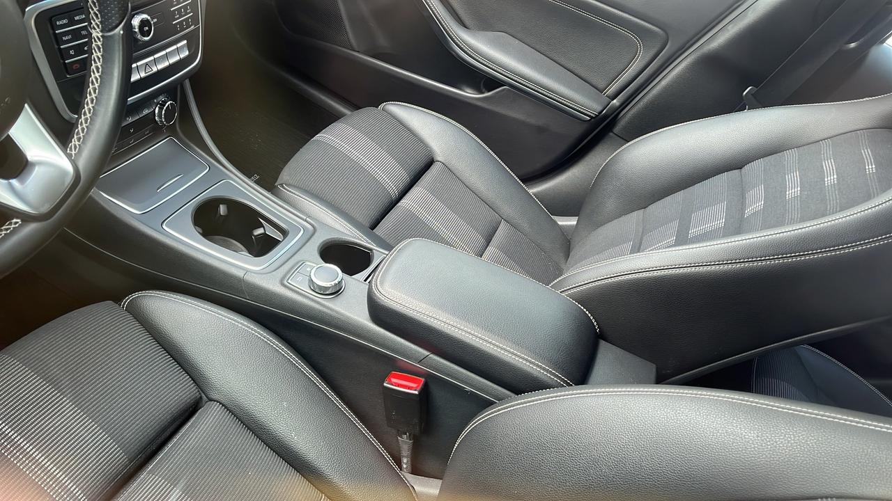 Mercedes-benz GLA 200 d Automatic Sport