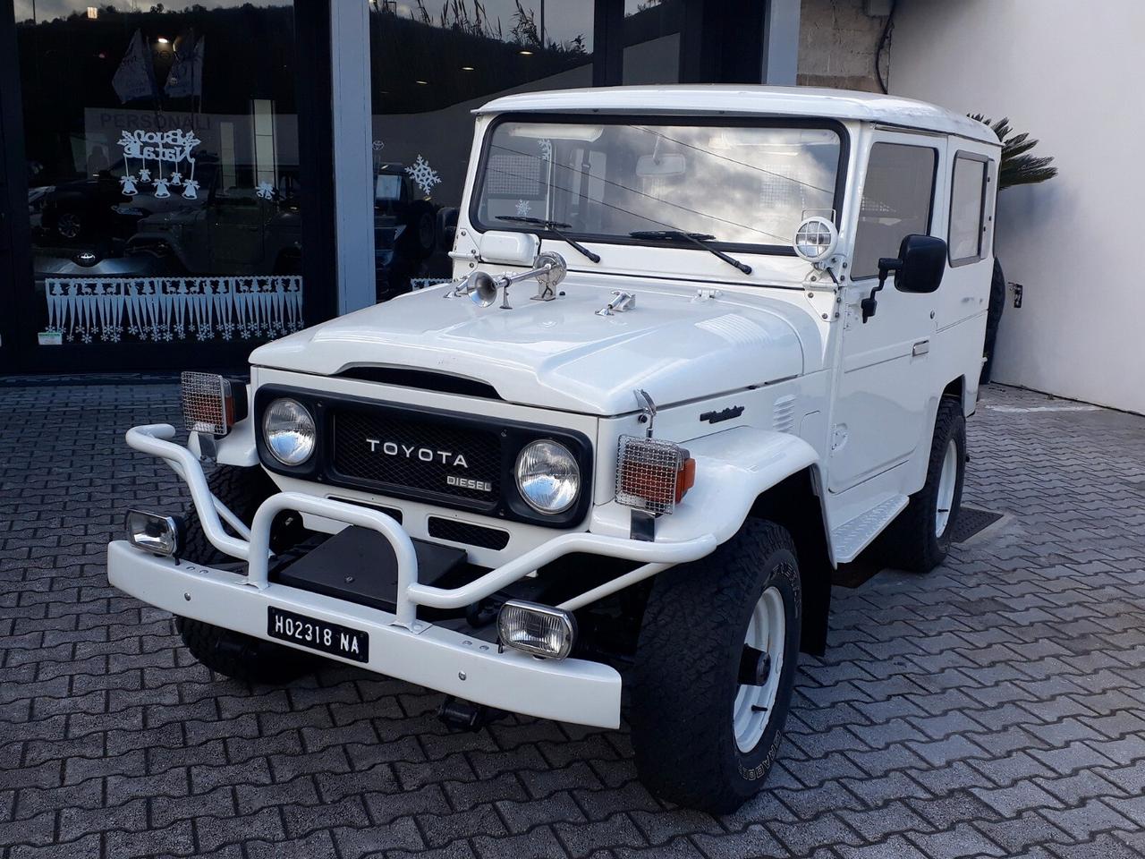 Toyota Land Cruiser BJ42