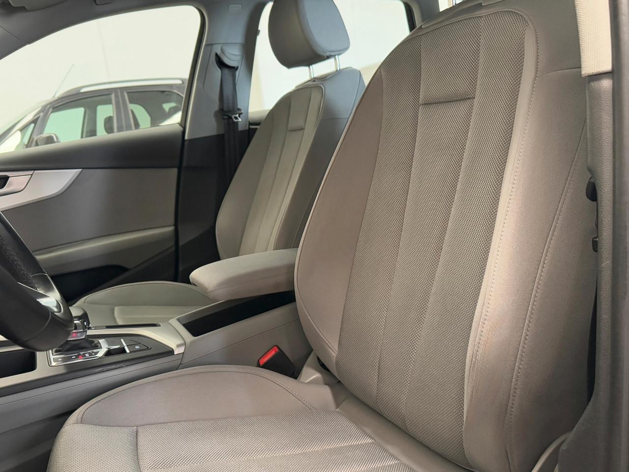 Audi A4 Avant 35 TFSI S tronic Business