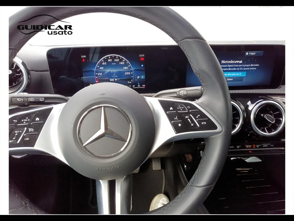 Mercedes-Benz CLA Sh.Brake - X118 2023 - CLA Shooting Brake 180 d Advanced auto