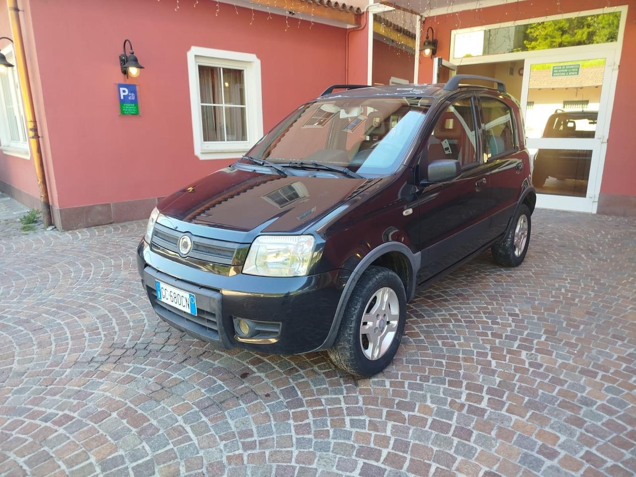 Fiat Panda 1.2 4x4 benzina - 5 posti