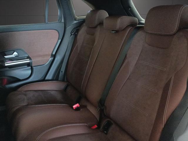 MERCEDES-BENZ GLA 180 Automatic AMG Line Advanced Plus