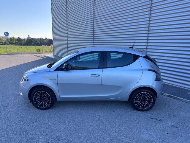 LANCIA Ypsilon 1.0 FireFly 5p Hybrid Ecochic Gold IVA ESPOSTA