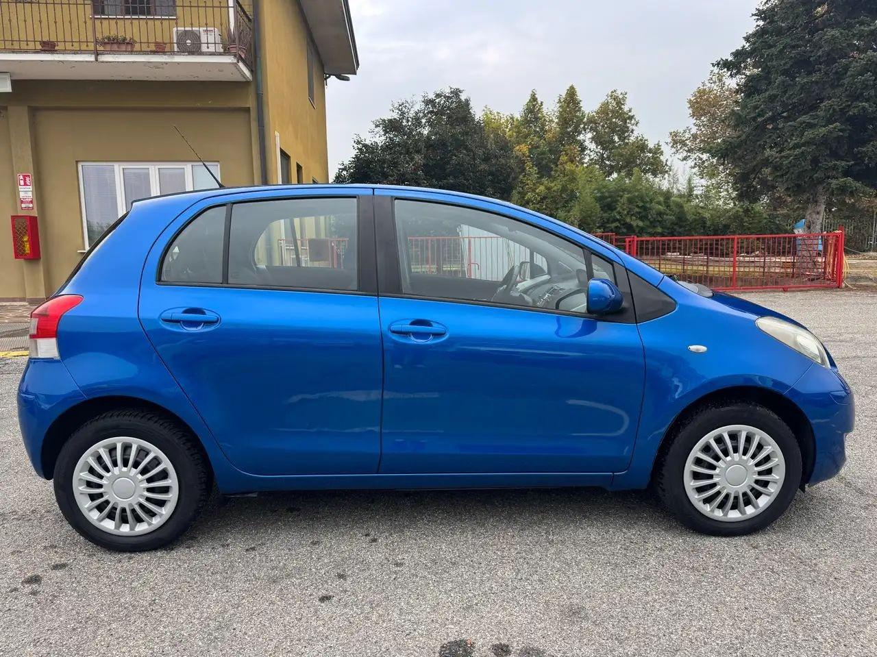 Toyota Yaris 1.0 5 porte Sol