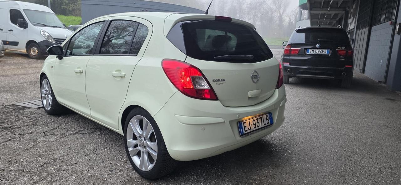 Opel Corsa 1.2 85CV 5 porte GPL-TECH Elective